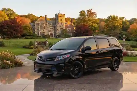 Book a Briarcliff Manor taxi to JFK, LGA, EWR, HPN and Teterboro &mdash; flat fare both ways, 24/7