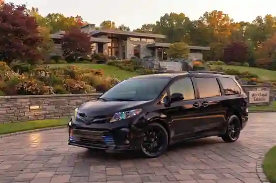 Book a Mount Vernon taxi to JFK, LGA, EWR, HPN and Teterboro — flat fare, tolls included, 24/7
